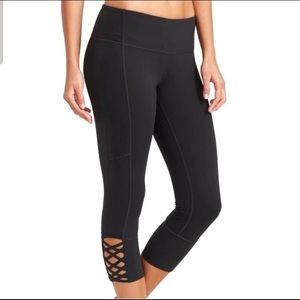 Athleta Mind Over Mat Capri Lace Crop Leggings